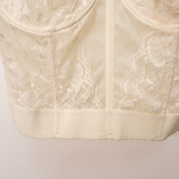 Vintage Goddess Corset Bustier Bra Top Sheer Cream Lace 36 DD - Picture 3 of 15